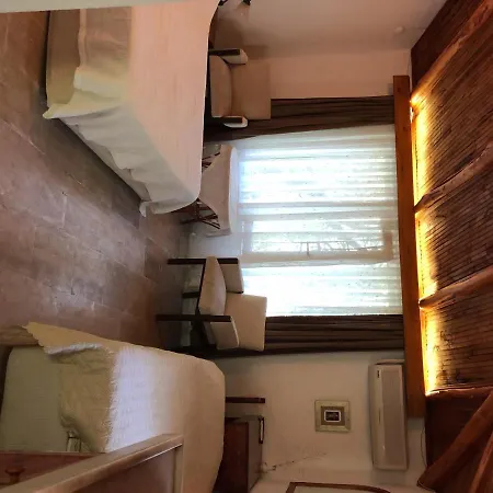 Room In Bb - Big Suite Room Natural Conservation Area, Boutique Hotel With Pool Casa de hóspedes
